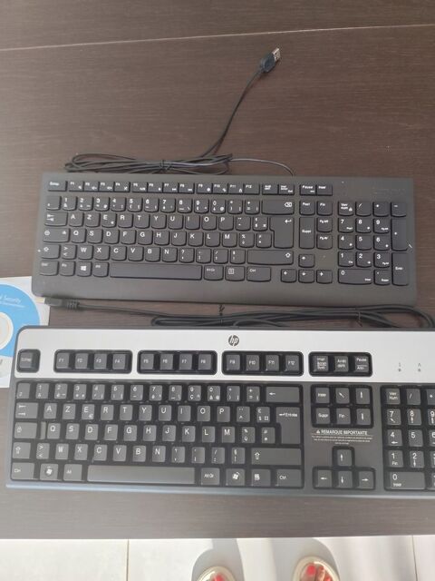 2 claviers ordi 1HP+1 lenovo Villeneuve-Loubet (06)