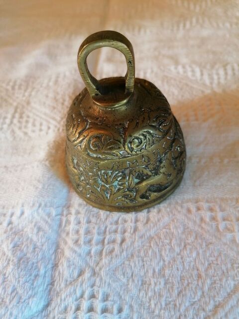 Eteignoir  bougie forme Clochette 12 Saint-Uze (26)