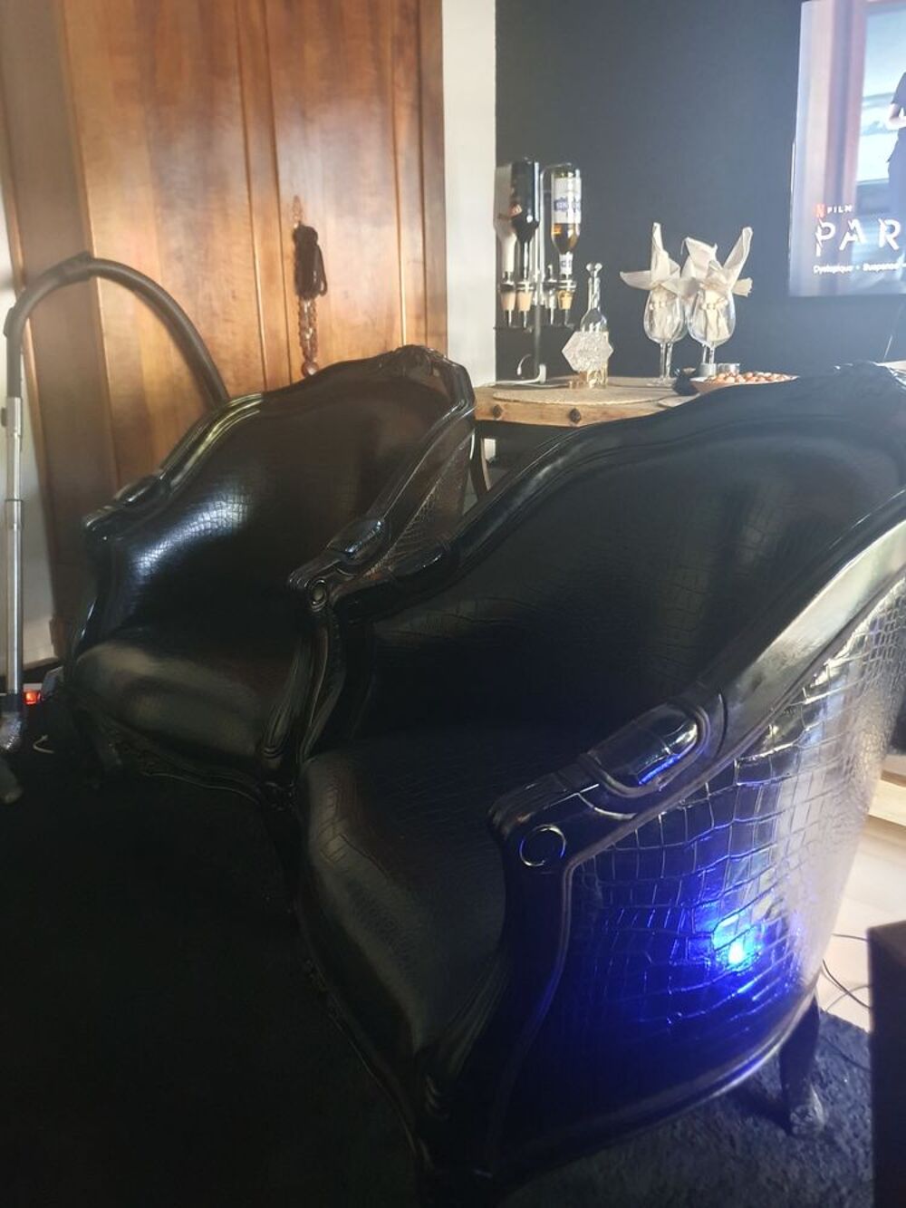 2 magnifiques fauteuils noirs Meubles