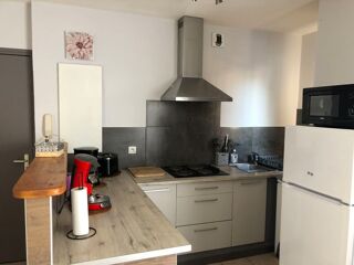  Appartement à louer 2 pièces 45 m²