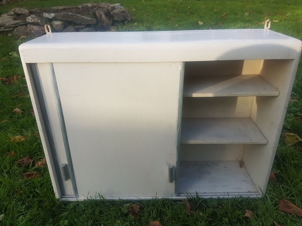 petite armoire en bois Meubles