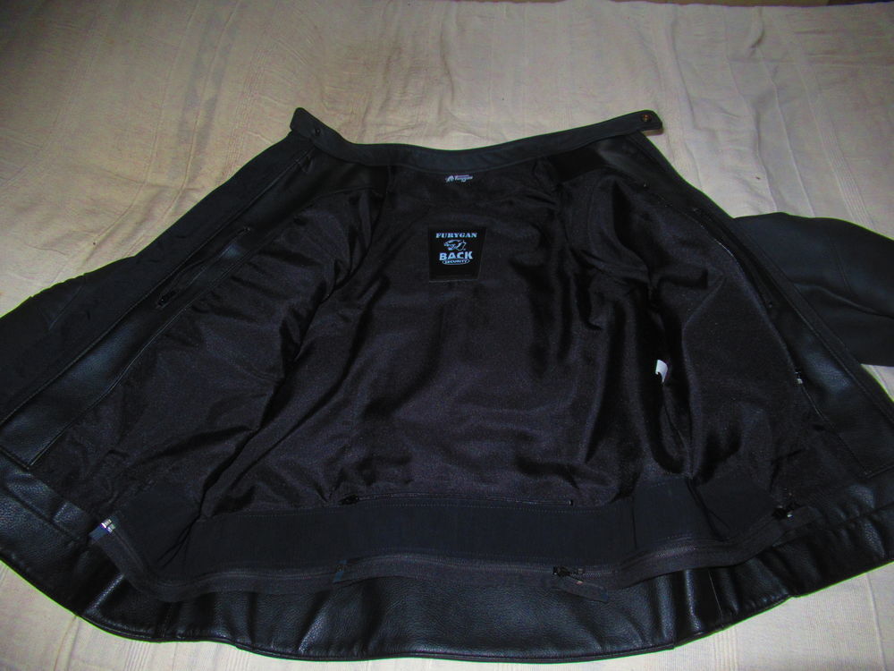 blouson motard port&eacute; 2 fois excellent &eacute;tat avec doublure Vêtements