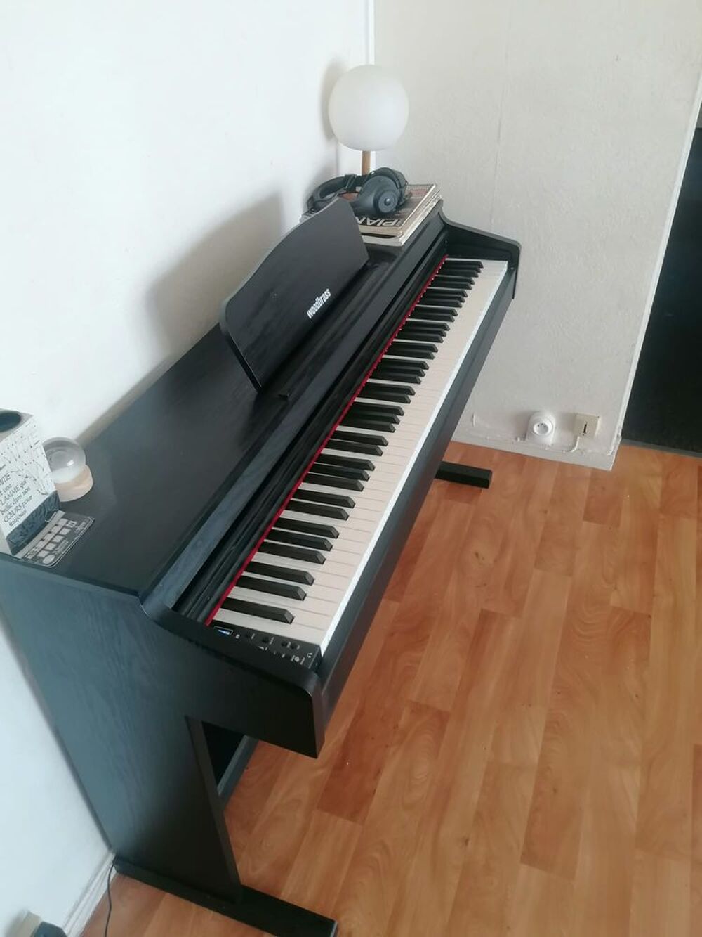 Piano woodbrass ( Francais) Instruments de musique