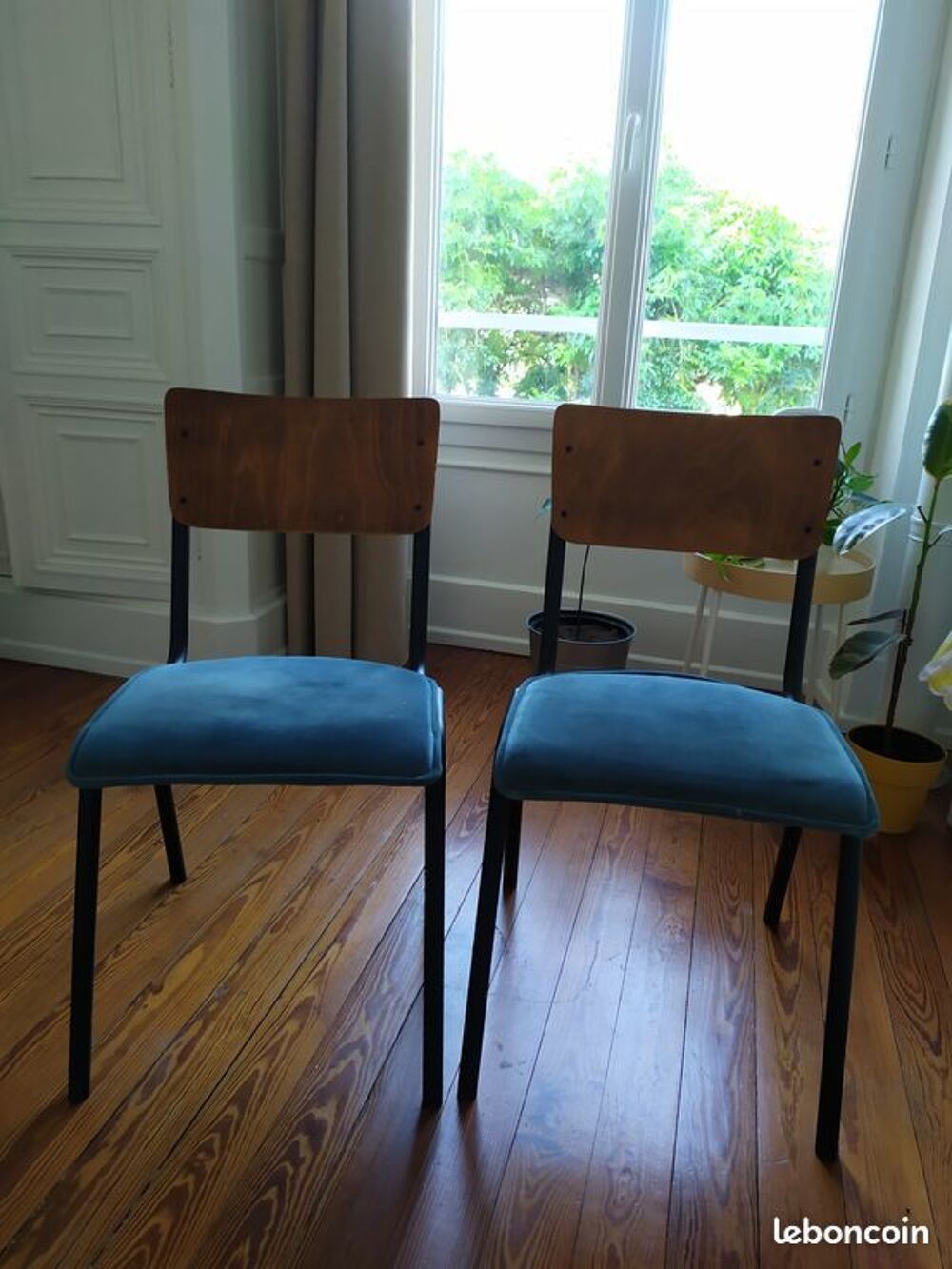 Lot de deux chaises bois et assise velours Meubles