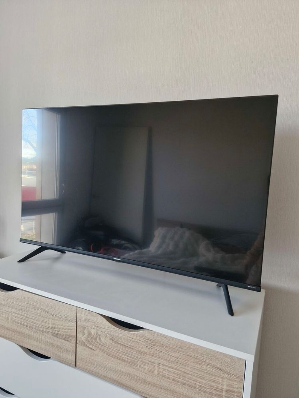 T&eacute;l&eacute; 4K UHD Hisense 108 cm Photos/Video/TV