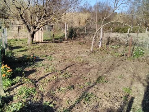 troc : terrain de loisir en echange travaux 0 13630 Eyragues