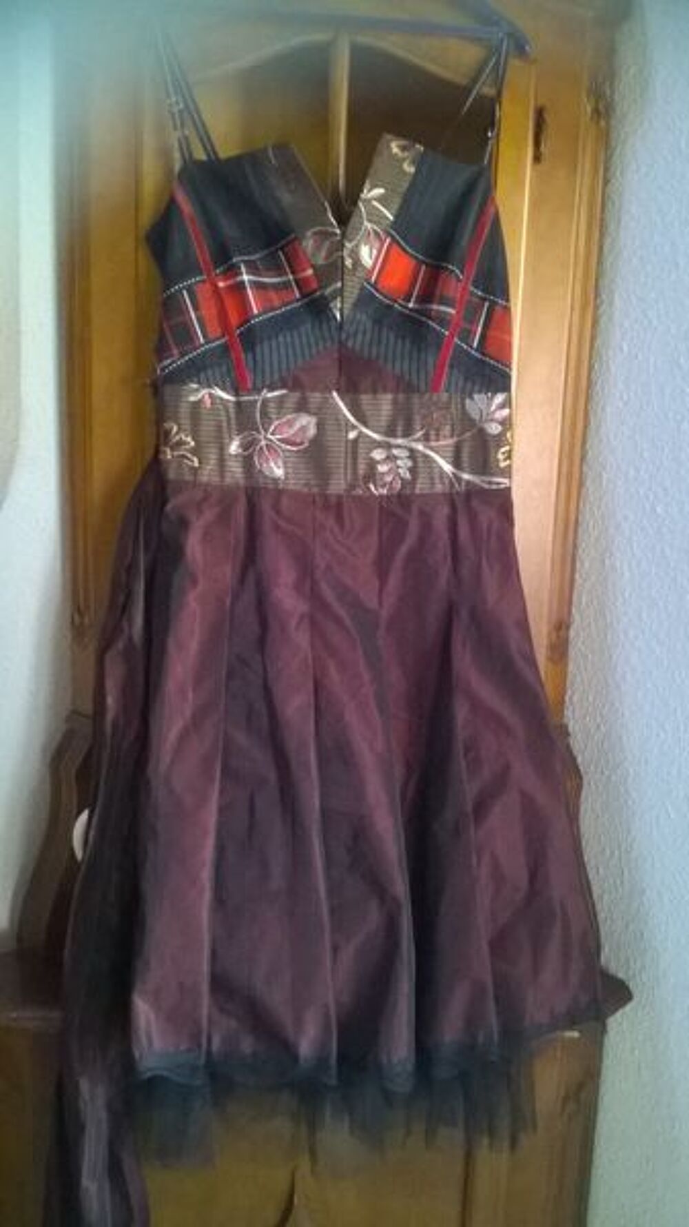 Robe r&eacute;tro c&eacute;r&eacute;monie, ou soir&eacute;e Vêtements
