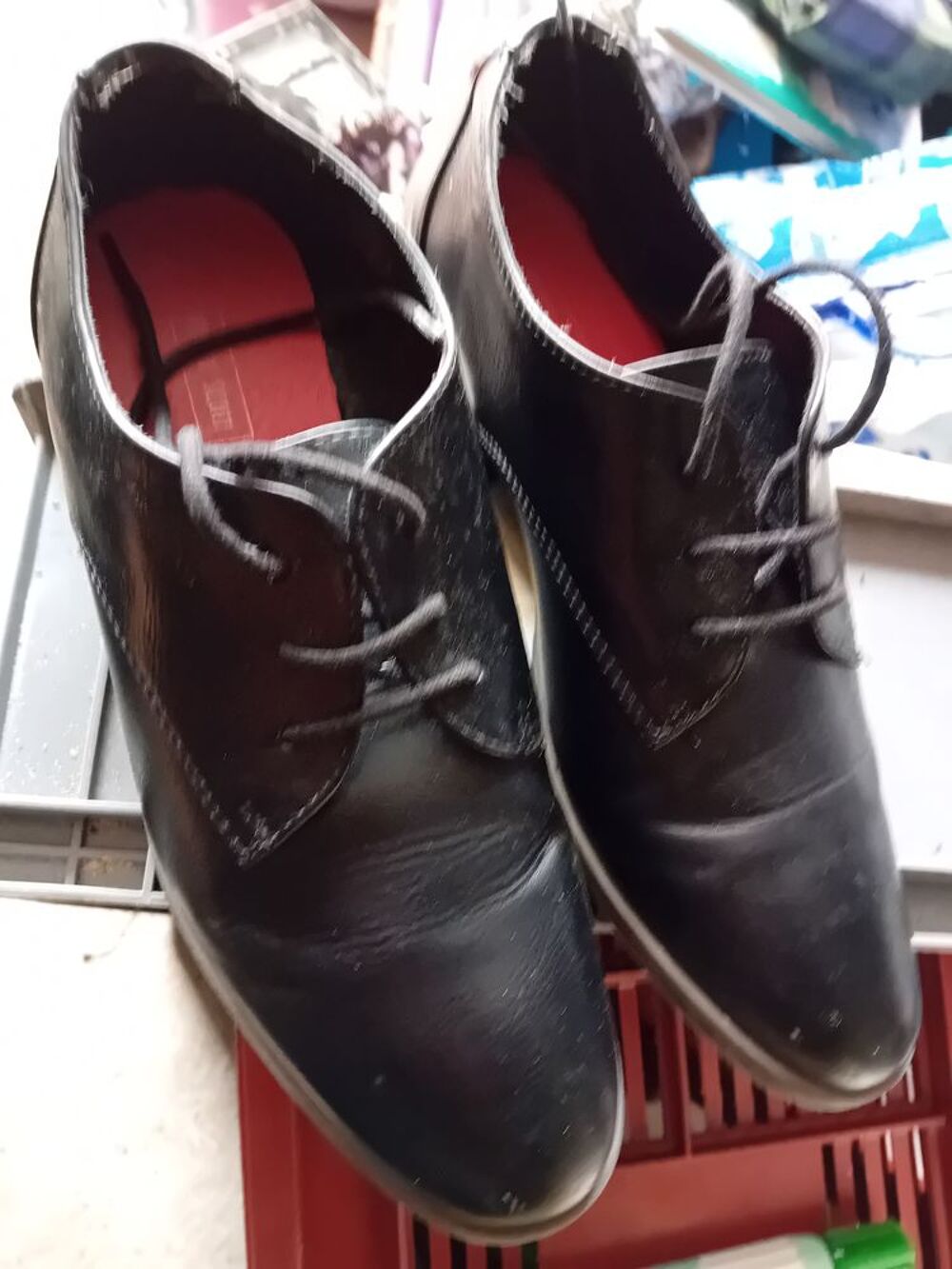 Plus de 80 Paires de Chaussures, Bottes,etc... Chaussures