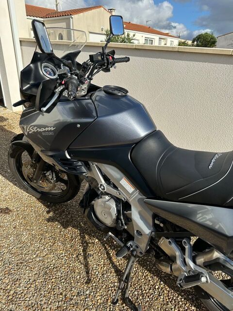 Moto SUZUKI 2002 occasion Royan 17200
