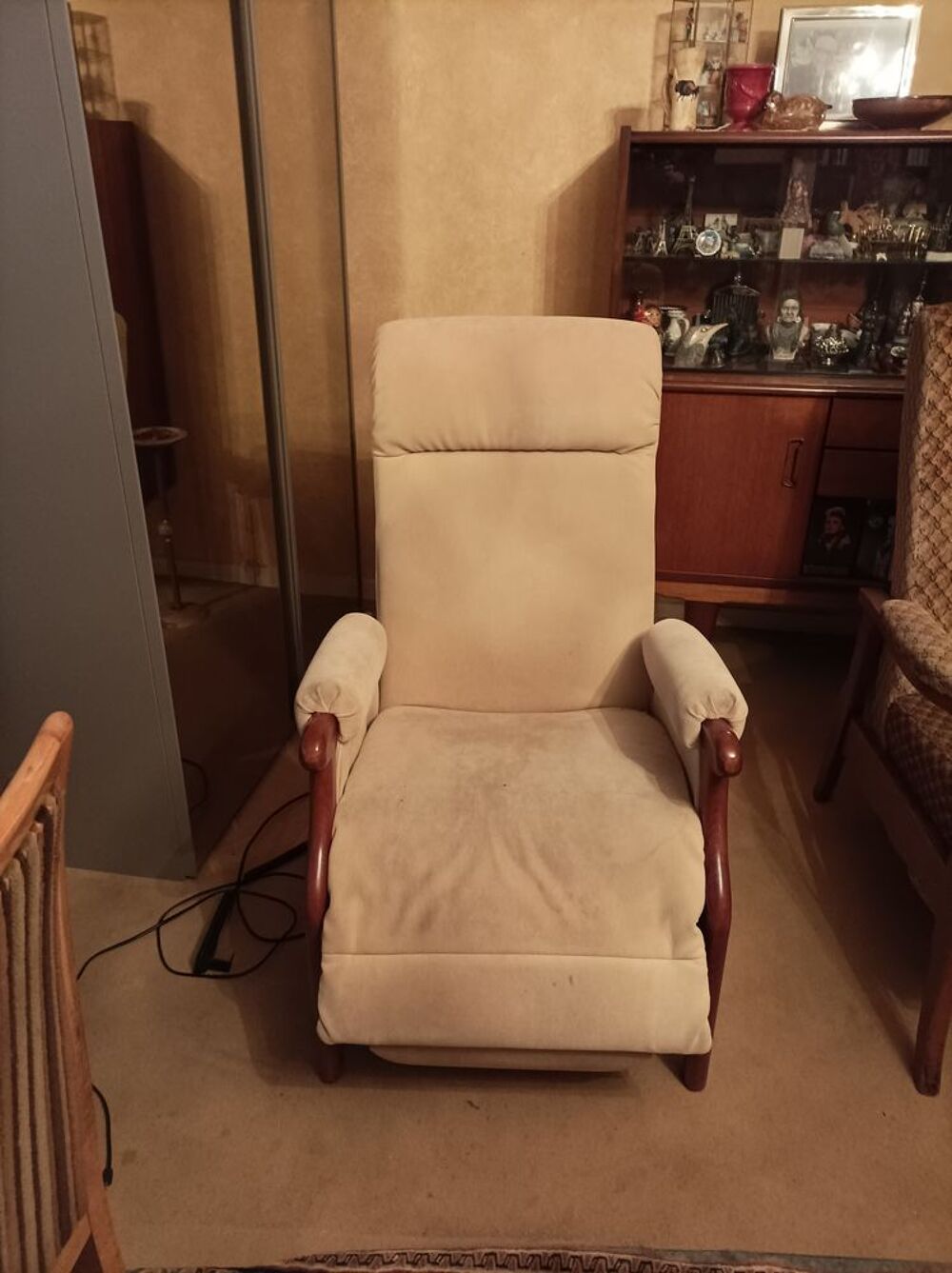 FAUTEUIL RELAX ELECTRIQUE TISSU CREME Meubles