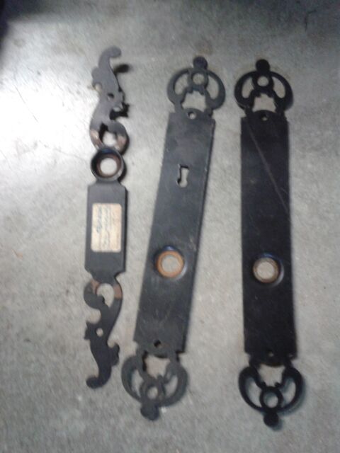 Plaques de propret� anciennes en m�tal noir  5 Dijon (21)