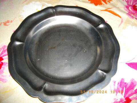 Plat rond plat en inox - Diamètre : 28 cm 13 Perros-Guirec (22)