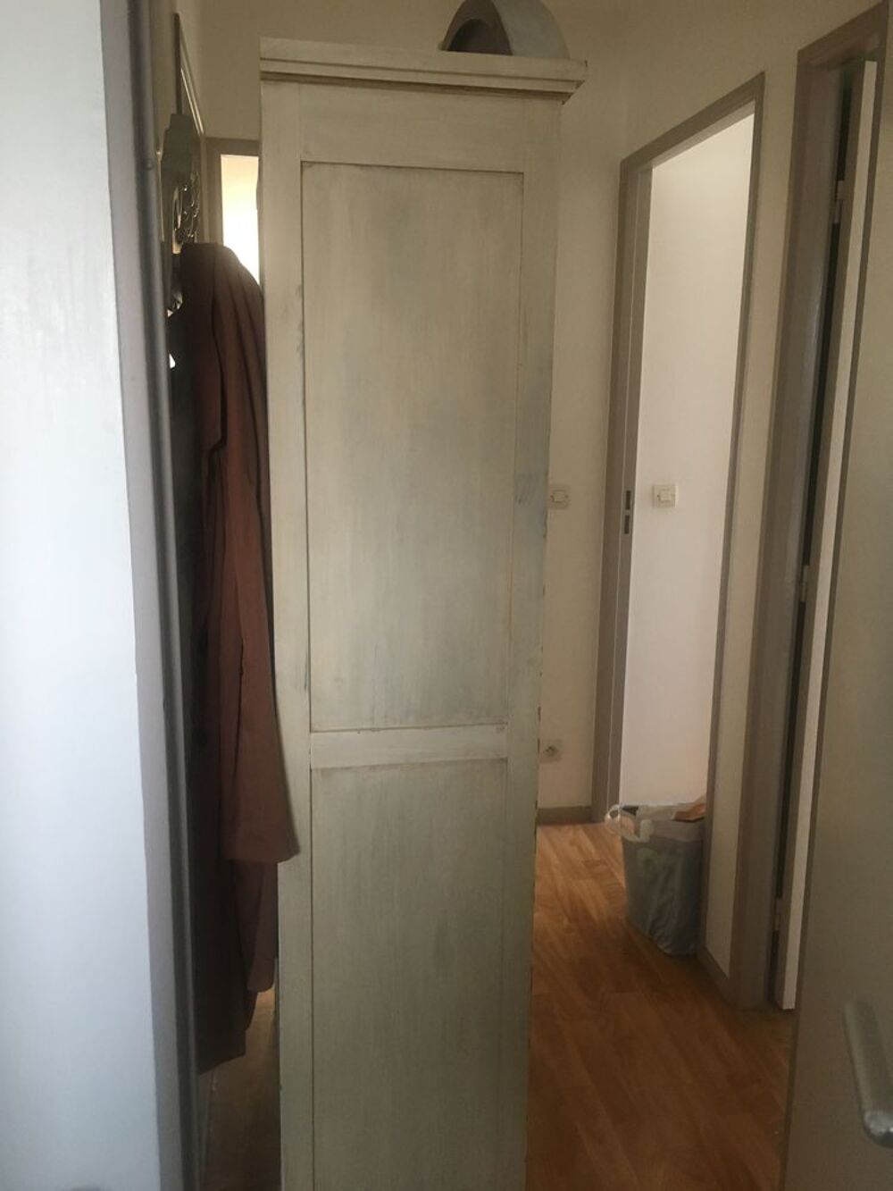 armoire pi&egrave;ce unique Meubles