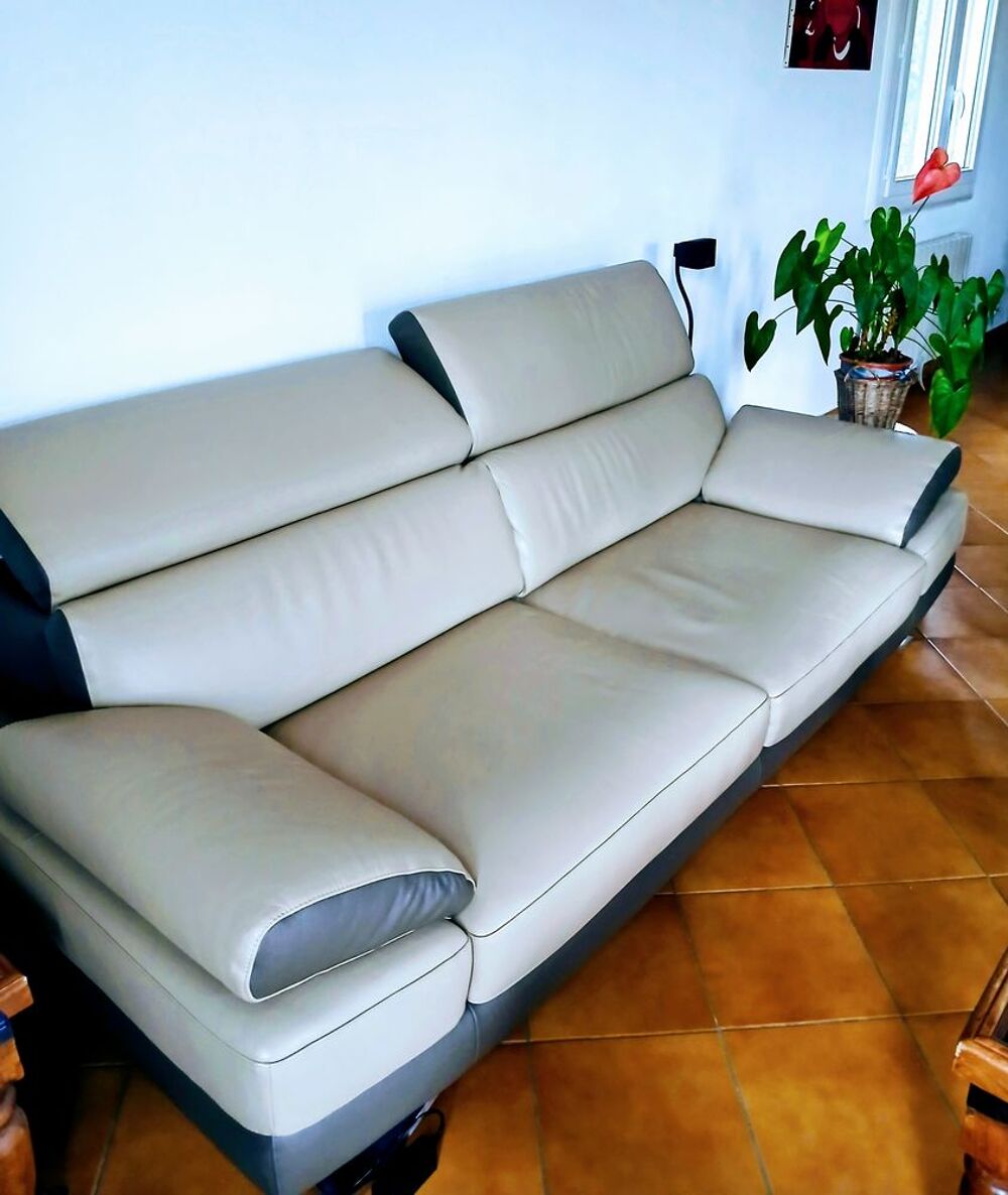 Canap&eacute; et Pouf Poltronesofa cuir Meubles