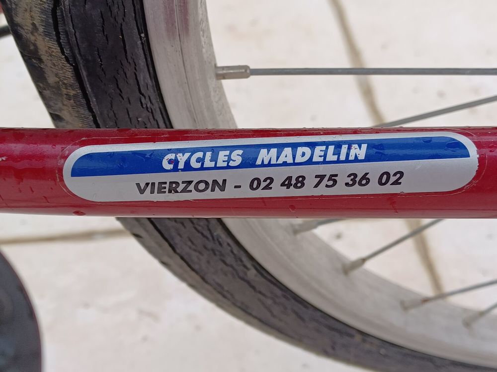 VELO FEMME
Vélos