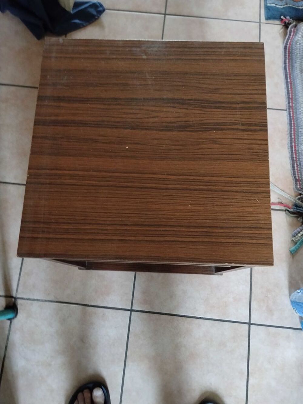 Armoire avec &eacute;tag&egrave;res Meubles
