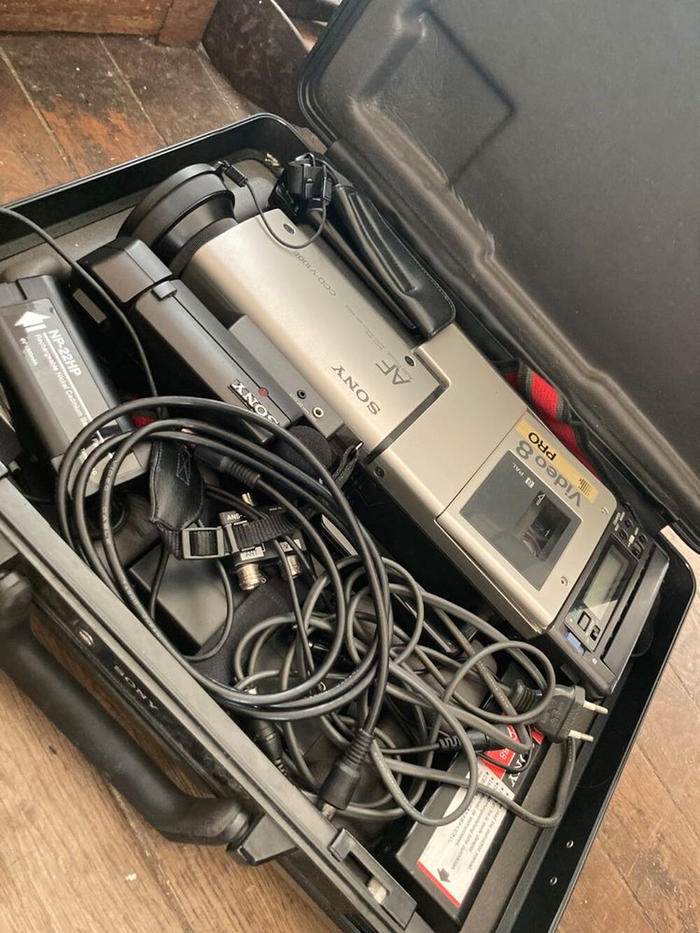 Sony super 8 &agrave; restaurer un zest 70€
0605645377
Merci bien Audio et hifi