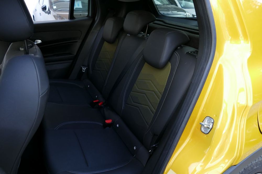 Avenger 115kW 4x2 Altitude 2023 occasion 13600 La Ciotat