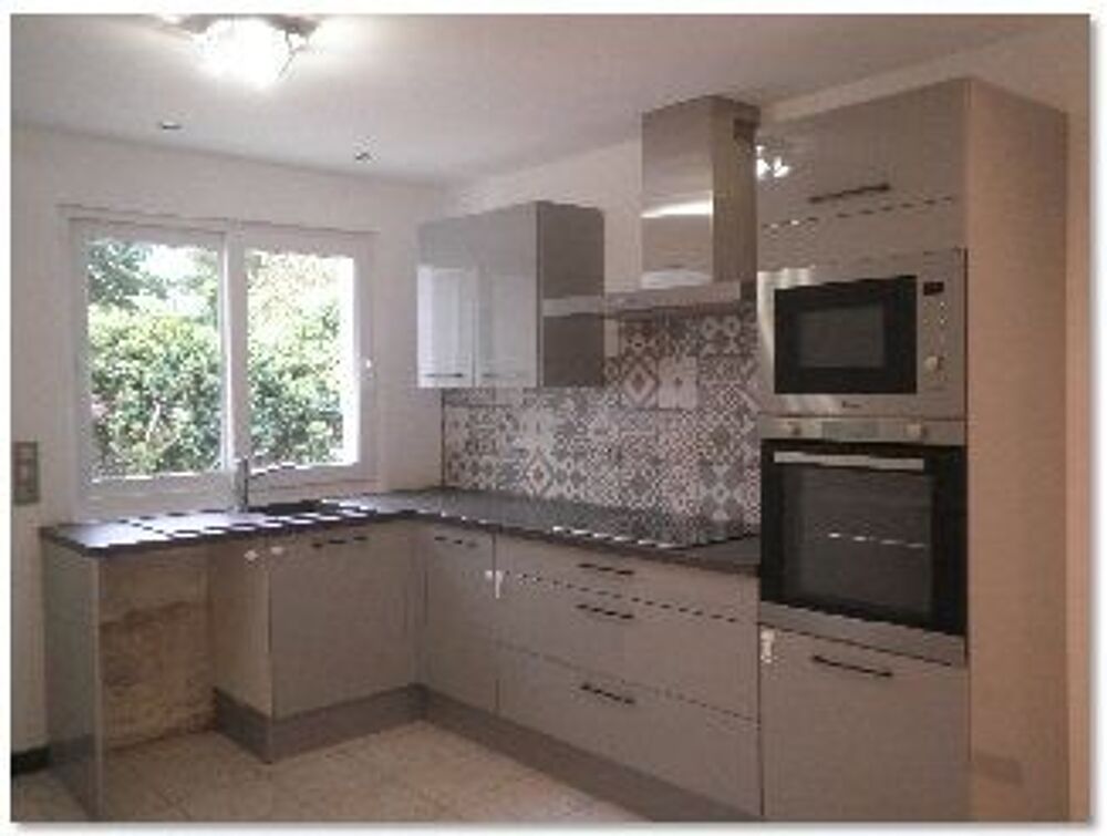 Location Maison MAISON INDIVIDUELLE - 2 CHAMBRES - GRANDE COUR FERMEE Lillers