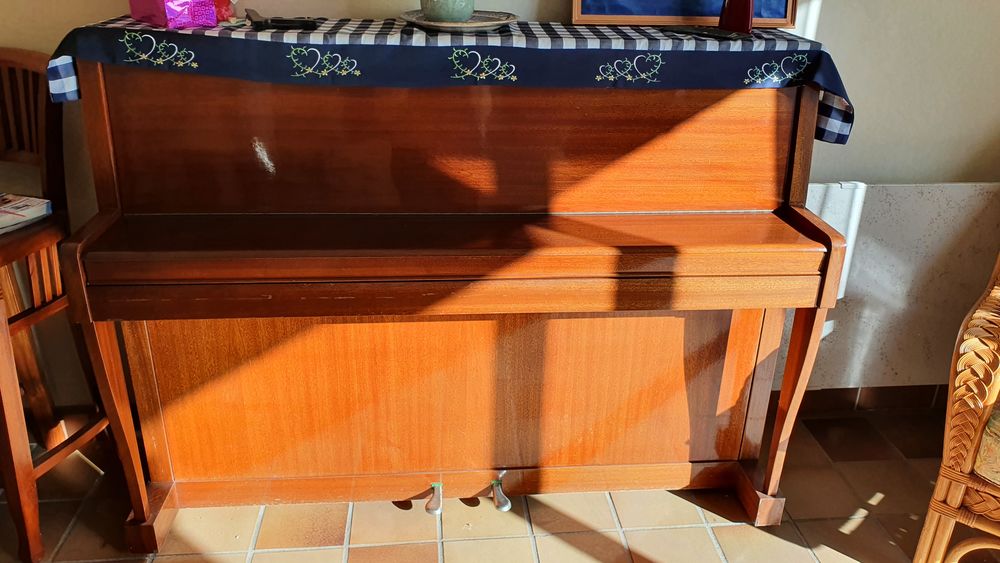 Piano droit en bois Instruments de musique