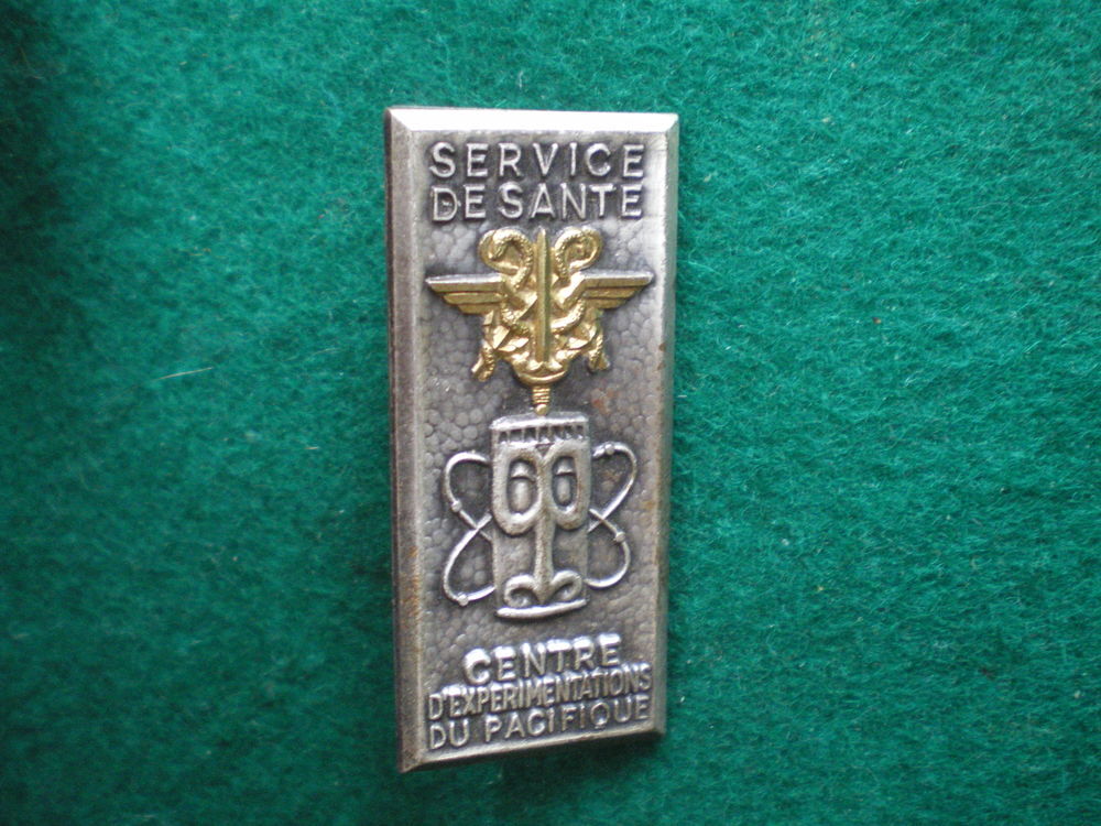 Insigne de Sant&eacute; - Centre d'Exp&eacute;rimentations du Pacifique. 