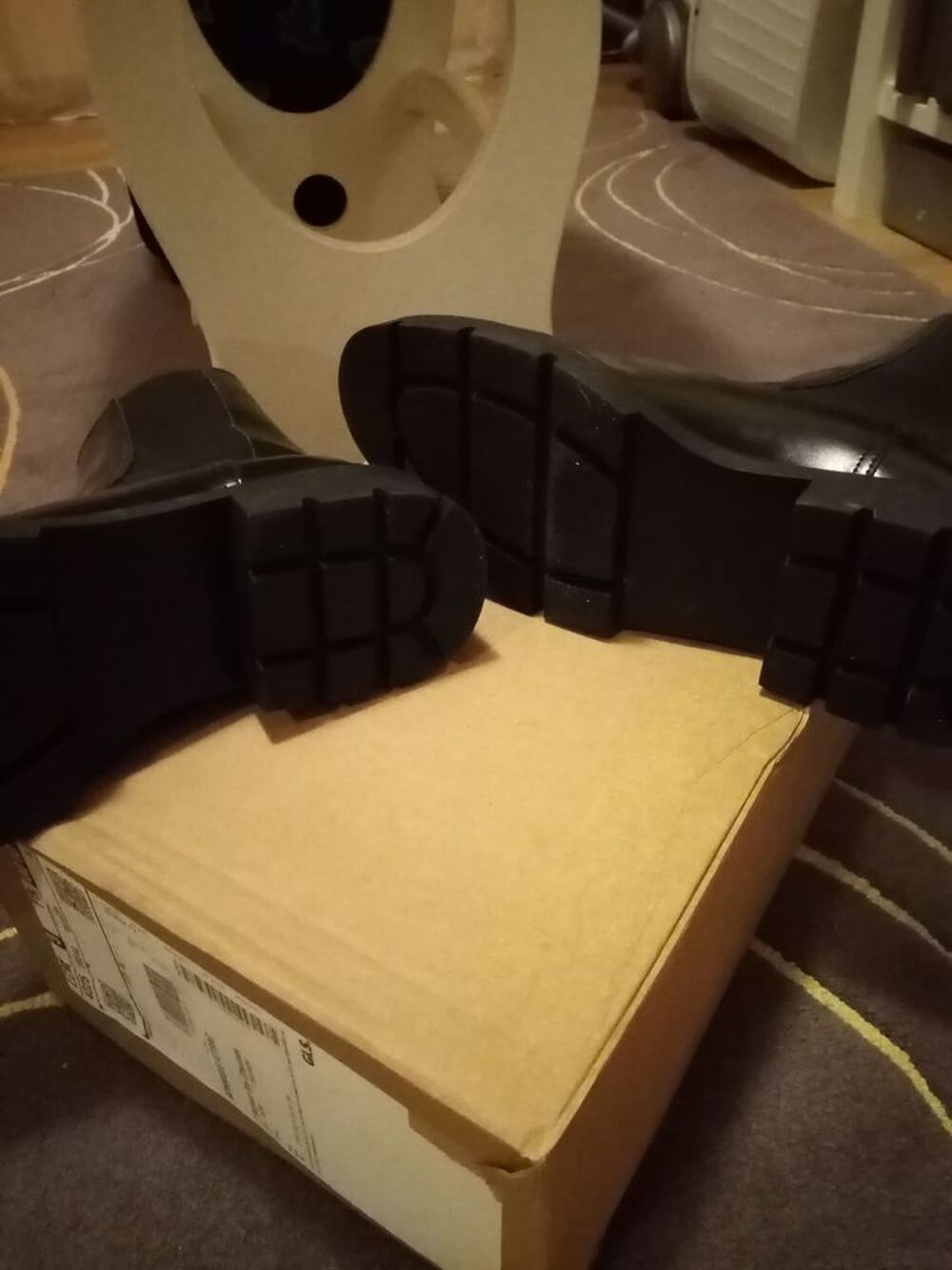 Bottes ZARA Neuves P.39 Chaussures