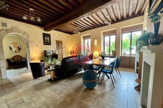  Maison à vendre 13 pièces 379 m²