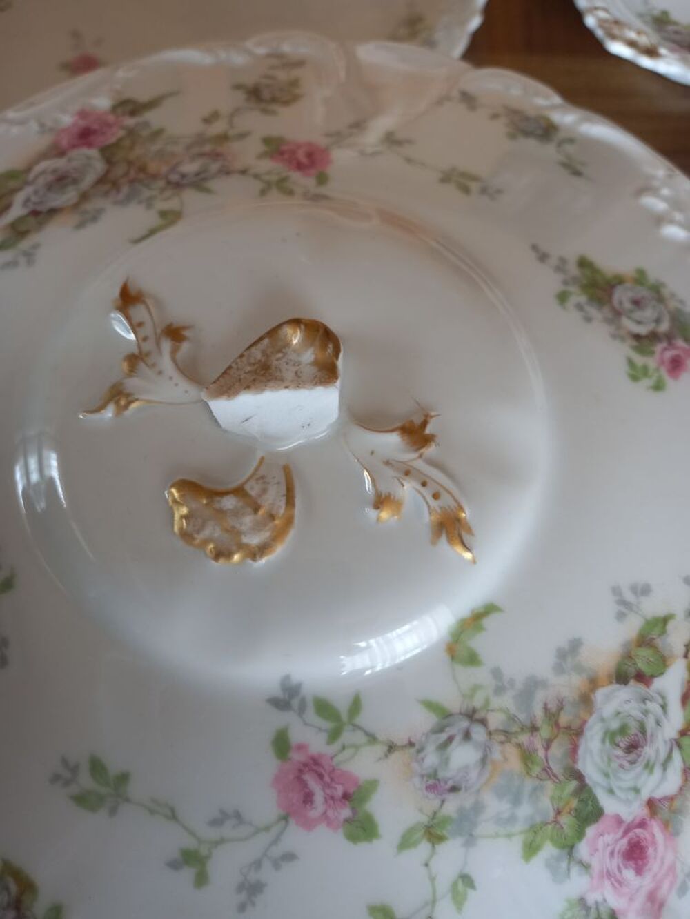 service de table porcelaine de Limoges &agrave; fleurs 62 pi&egrave;ces Cuisine