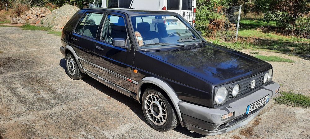 Golf 1.8i GTI 1990 occasion 44690 La Haie-Fouassi&egrave;re
