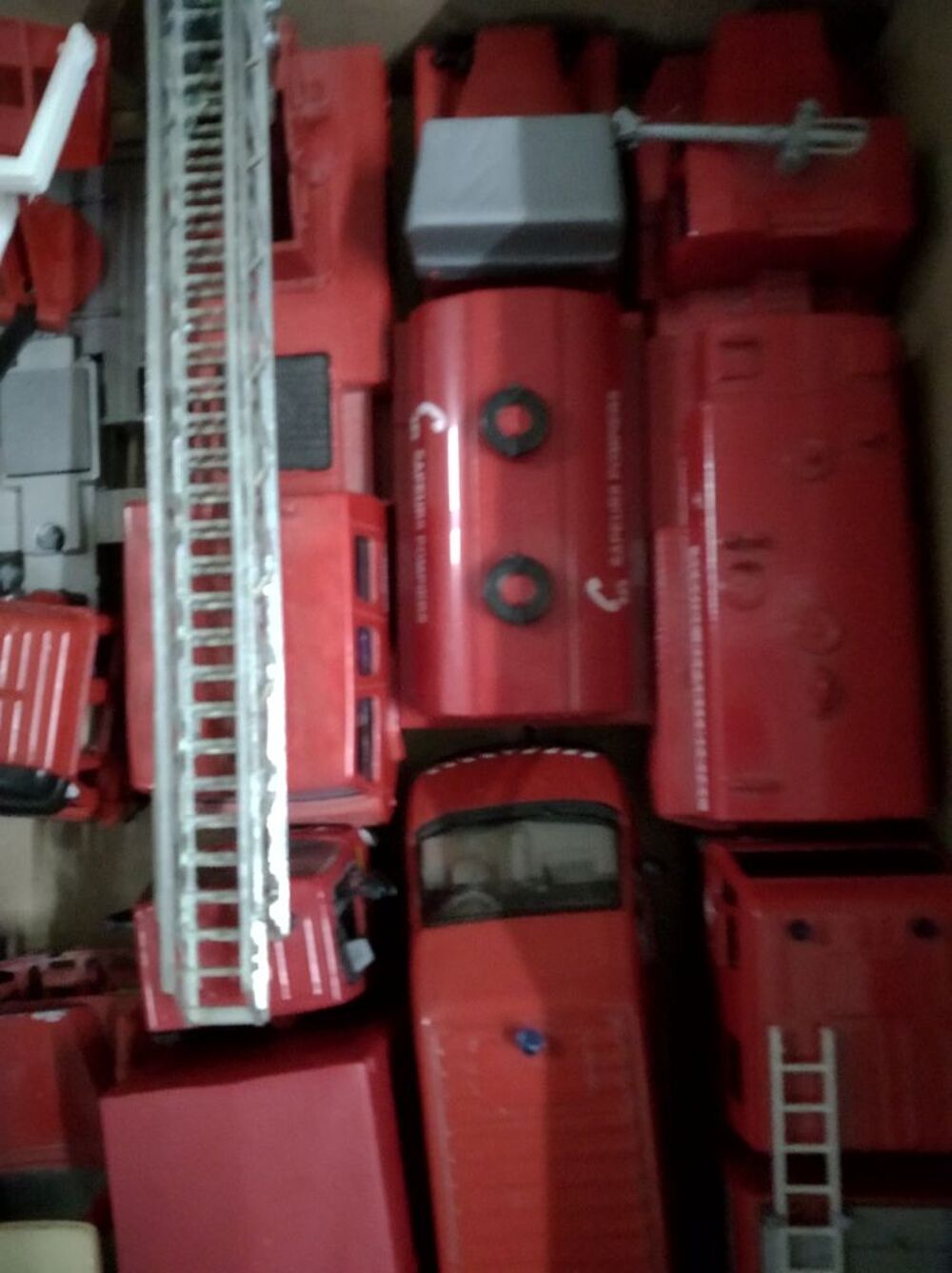 33 v&eacute;hicules pompiers Solido Jeux / jouets