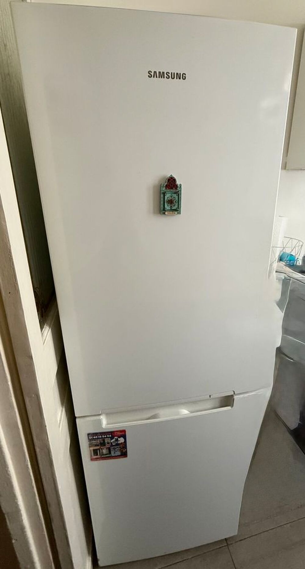 R&eacute;frig&eacute;rateur combin&eacute; Samsung blanc/cong&eacute;lateur en bas
Electroménager