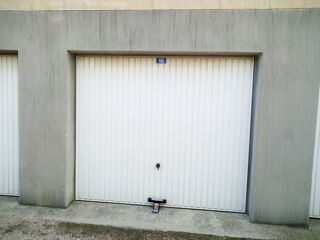  Parking / Garage à louer 18 m² Cogolin
