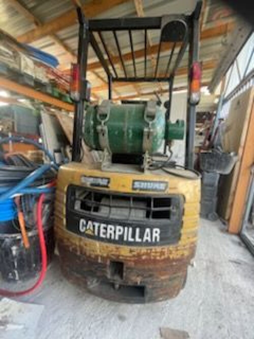 chariot &eacute;l&eacute;vateur Caterpillar GP15 gaz Bricolage