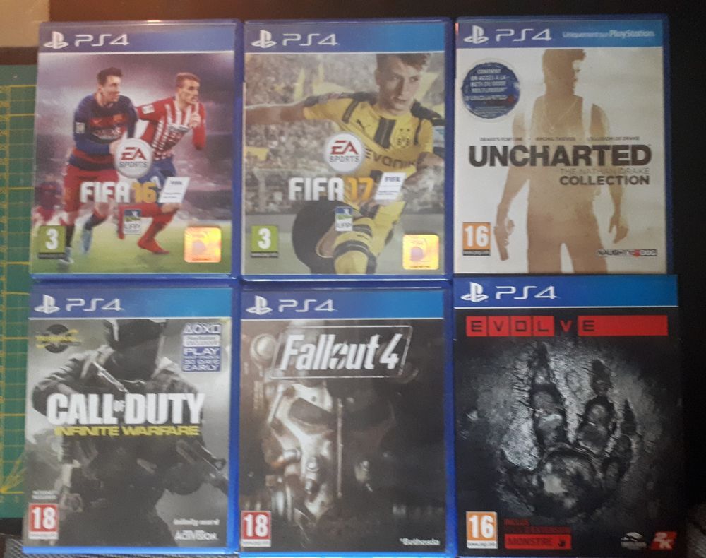 Lot de 7 jeux Ps4 Consoles et jeux vidéos