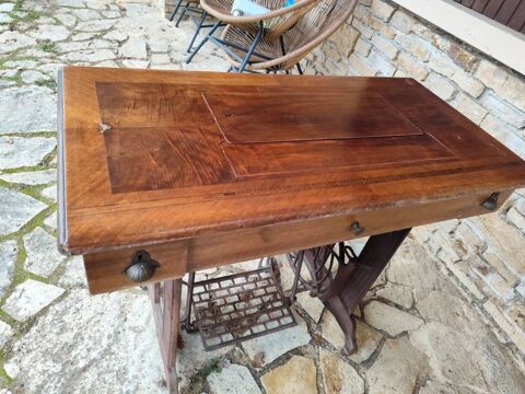 machine a coudre ancienne griztner
150 Bagnols-sur-C�ze (30)