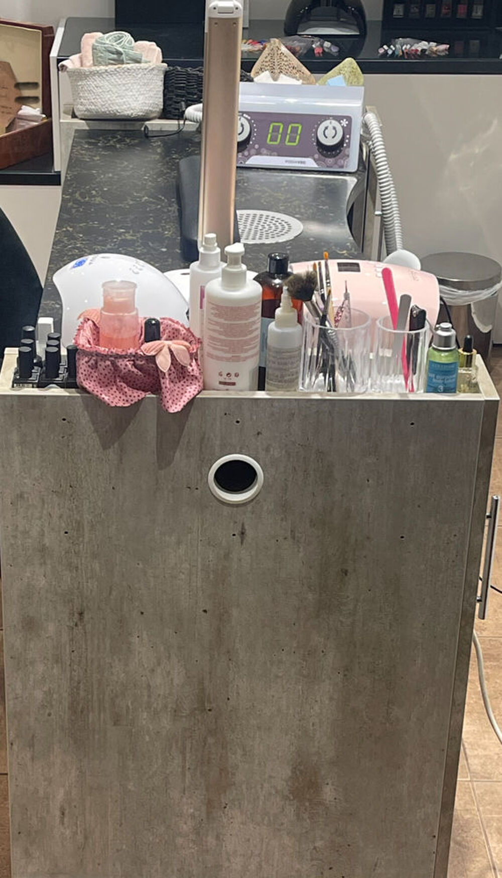 Table station smart de beaut&eacute; des mains
Achet&eacute; sur mesure Meubles