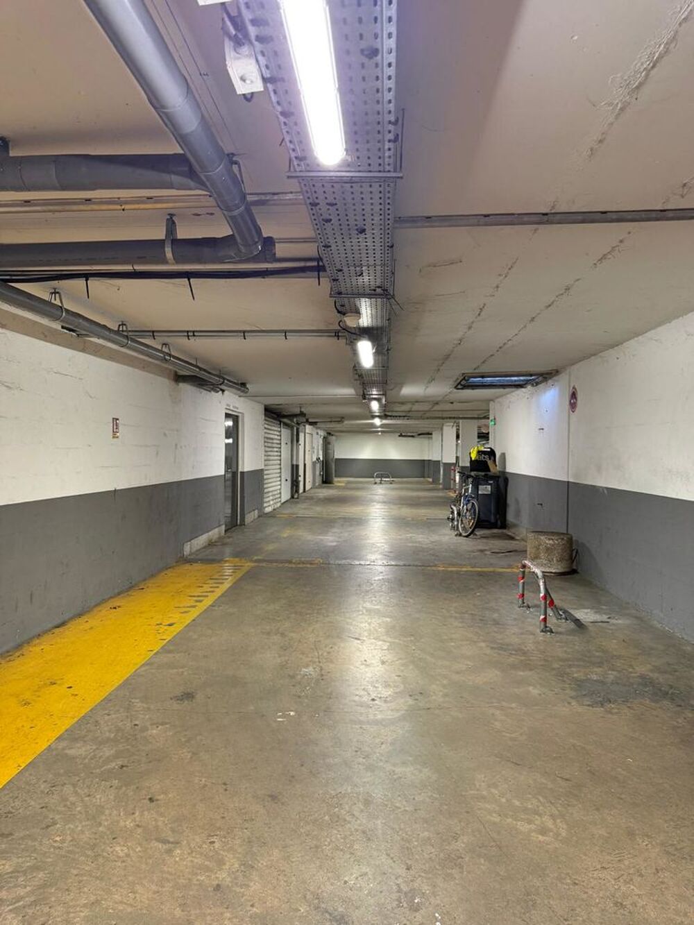 Vente Autre Garage/Boxe sécuriser en télésurveillance Évry