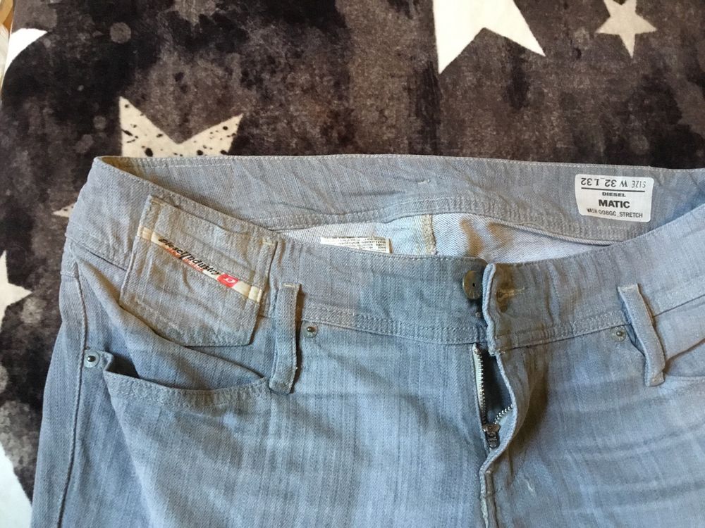 Jean Diesel femme. Vêtements