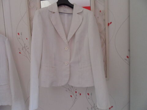 veste blanche 10 Moyenmoutier (88)