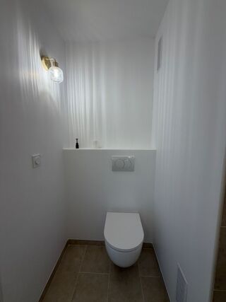  Appartement à louer 3 pièces 65 m²