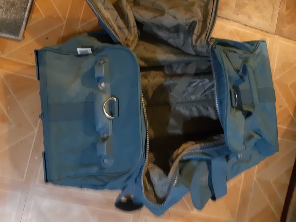 joli sac de voyage bleu p&agrave;&cent;le sur roulettes nombreuses poches pour ranger environ 60cm Maroquinerie
