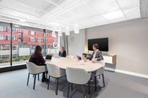   Un accès 24 heures sur 24, 7 jours sur 7 à des bureaux de coworking ouvert pour 10 personnes à Paris, Spaces La defense  