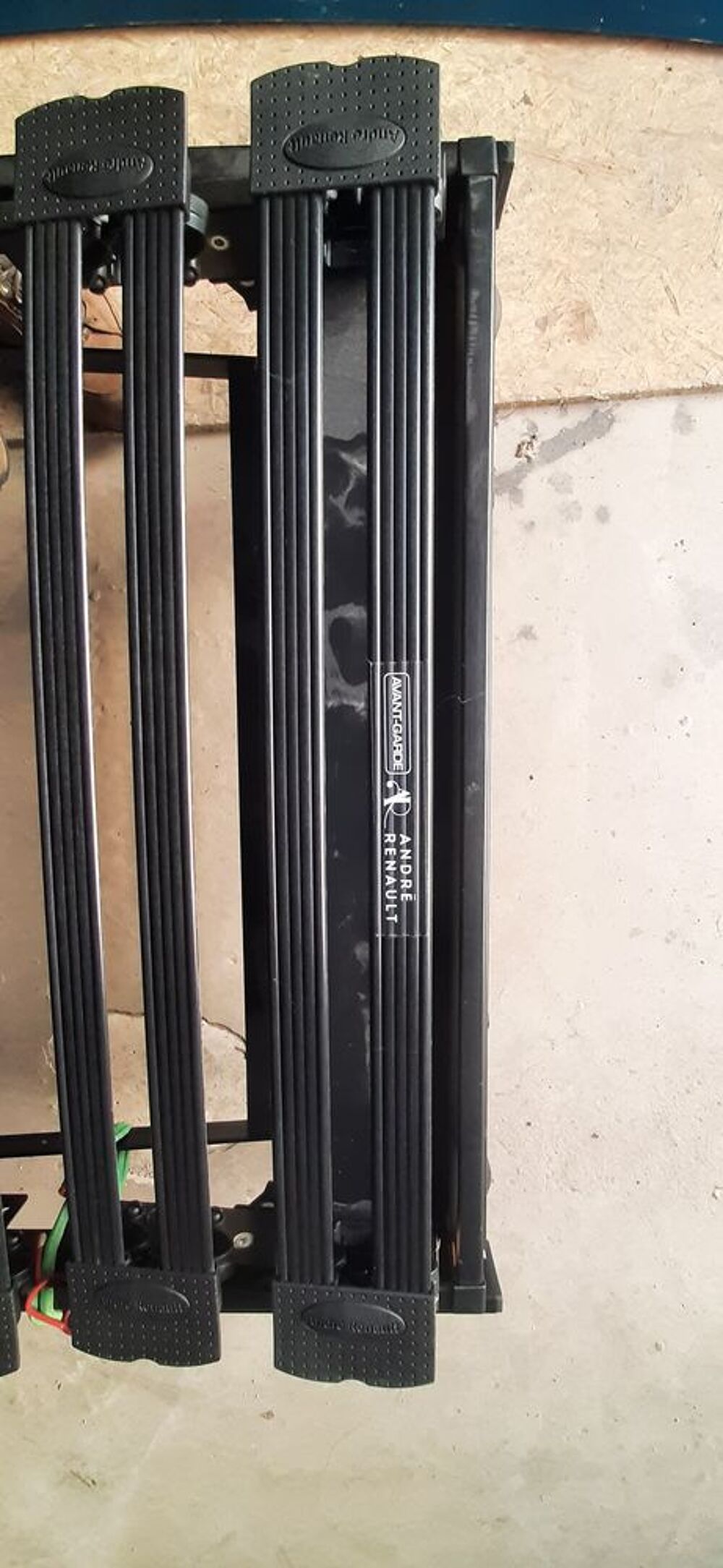 Lit &eacute;lectrique 3 positions avec matelas tr&egrave;s confortable Meubles