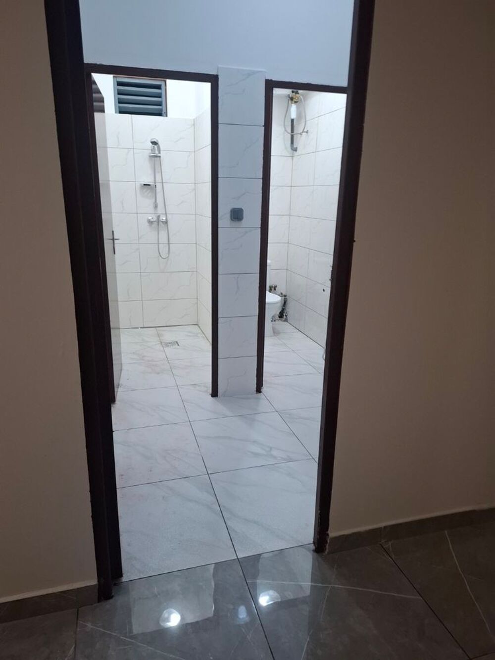 Location Appartement T3 à Moinatrindri, commune de Bouéni, Mayotte. Bouéni