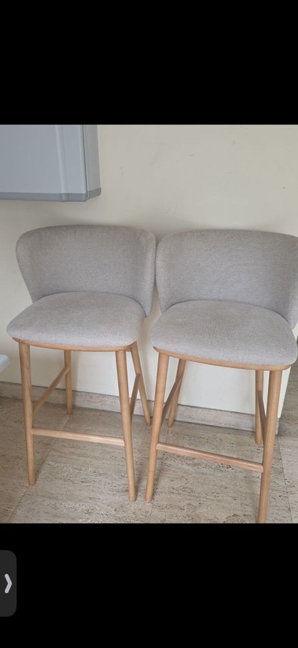 2 chaises bar kave home Meubles