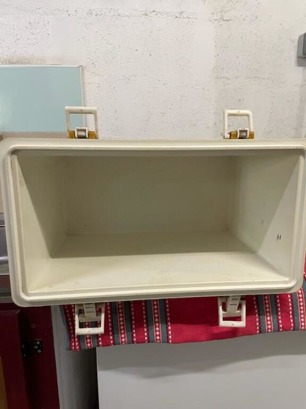 Glaci&egrave;re portable vintage,
Cuisine