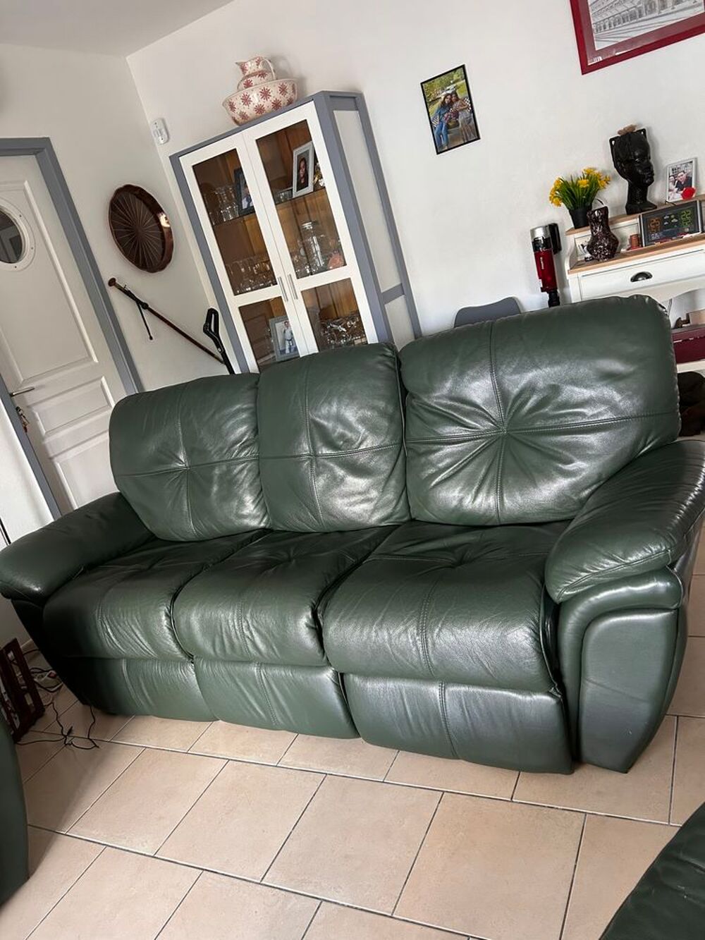 Salon cuir vert canap&eacute; et 2 fauteuils Meubles