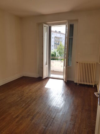 Appartement � louer 4 pi�ces 89 m�