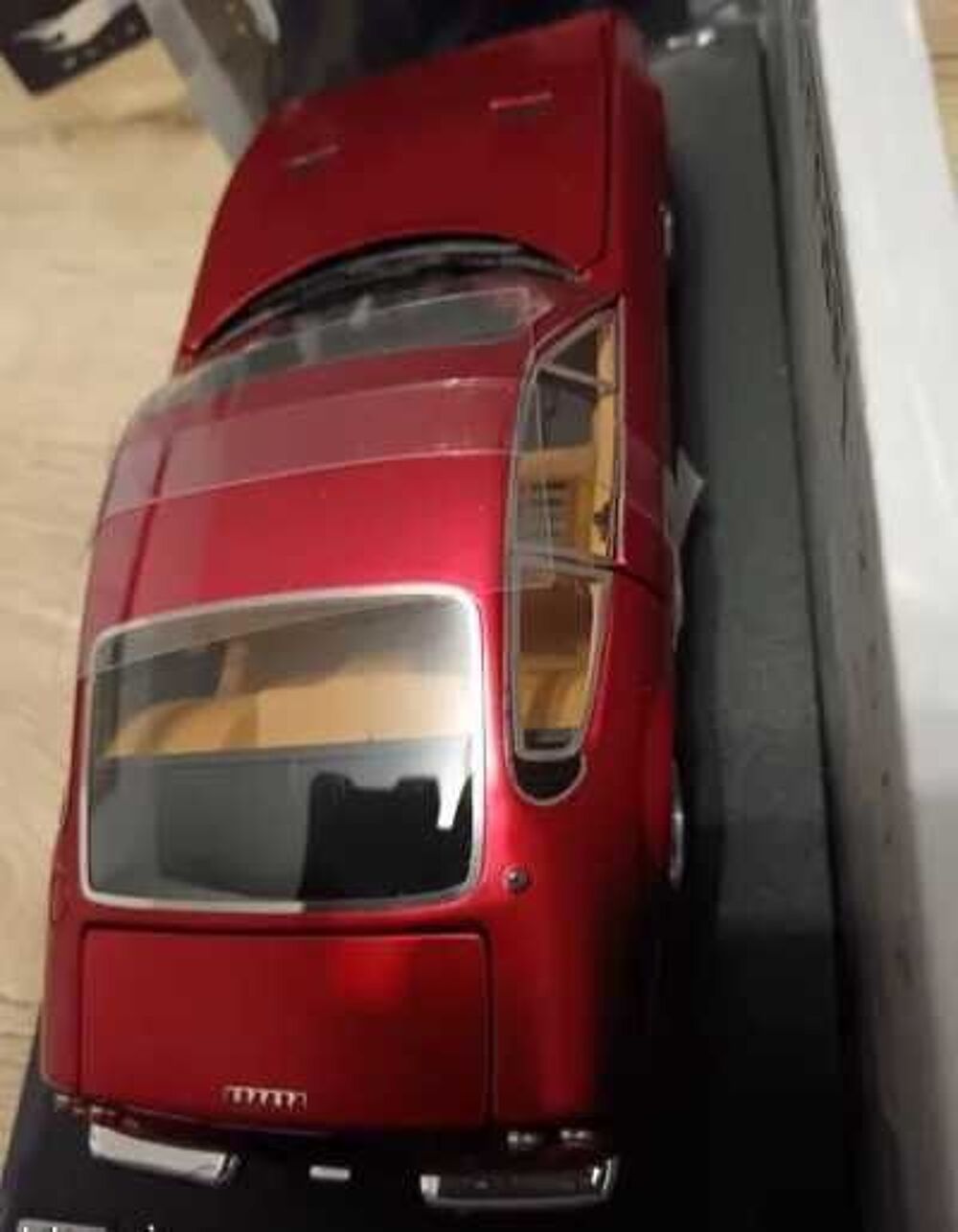 Ferrari 365 GTB4 1 /18 60 ANS 