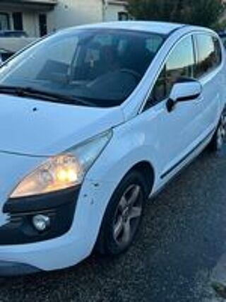 3008 1.6 HDi 16V 112ch FAP Confort Pack 2010 occasion 11000 Carcassonne